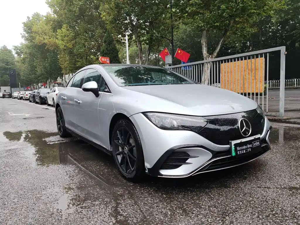 Mercedes-Benz EQE — миниатюра 2