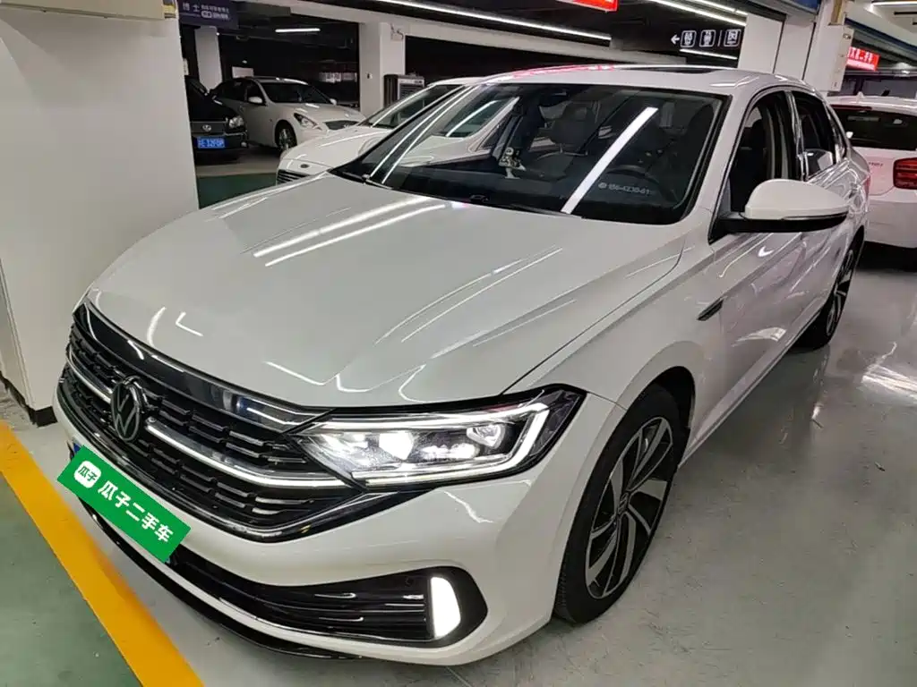 Volkswagen Sagitar — миниатюра 2