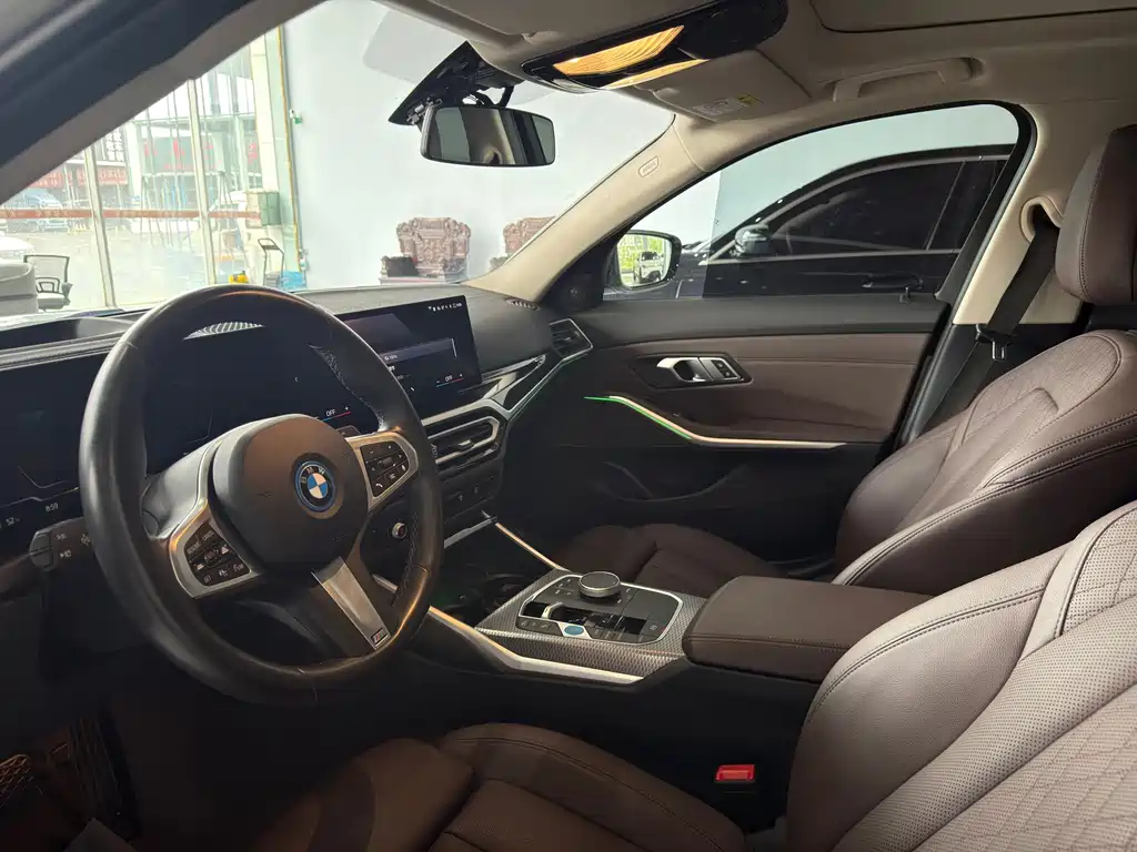 BMW i3 — миниатюра 6
