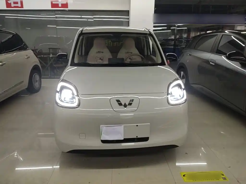 Wuling MINIEV — миниатюра 3