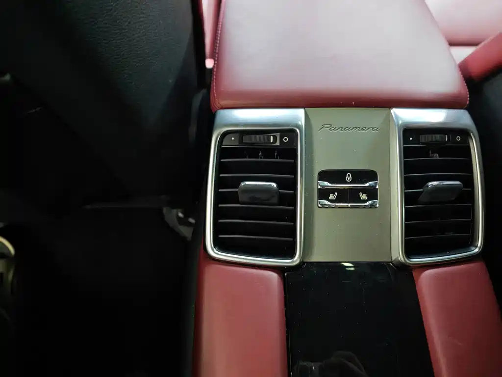 Porsche Panamera — миниатюра 8