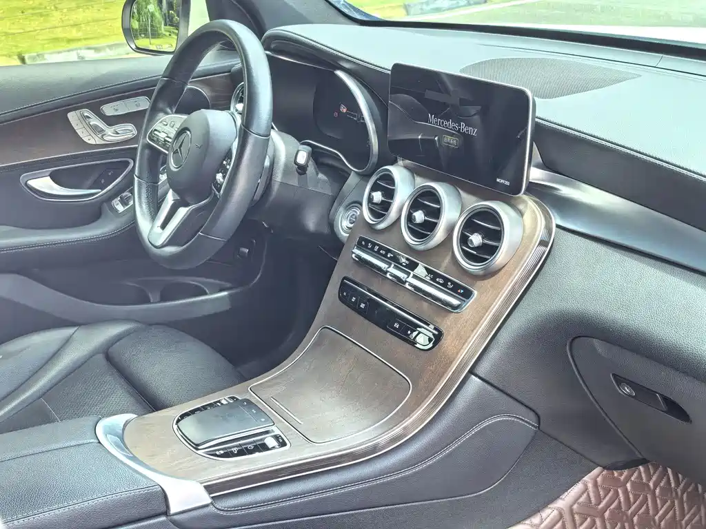 Mercedes-Benz GLC 2020 GLC 300 L 4MATIC