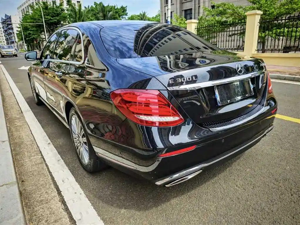 Mercedes-Benz E-Class E 2019 E 300 L Fashion
