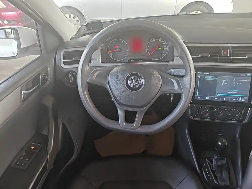 Volkswagen Santana — миниатюра 11