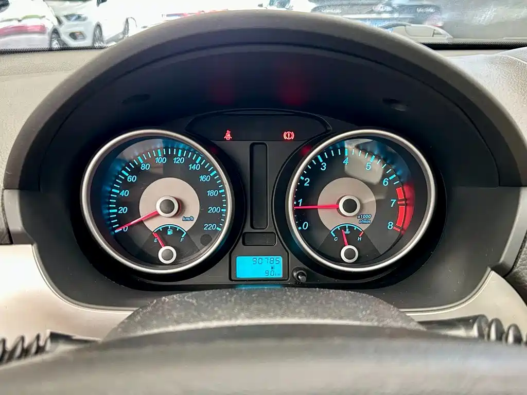 Buick Excelle — миниатюра 12