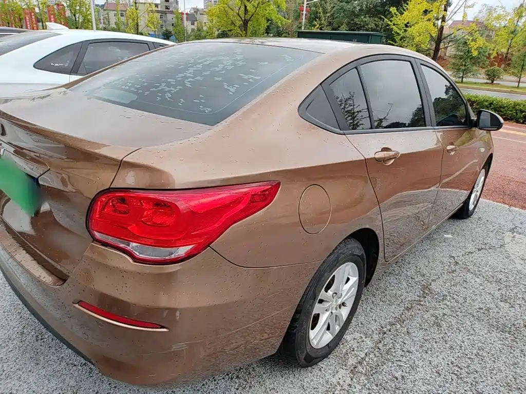 Chevrolet Cavalier — миниатюра 7