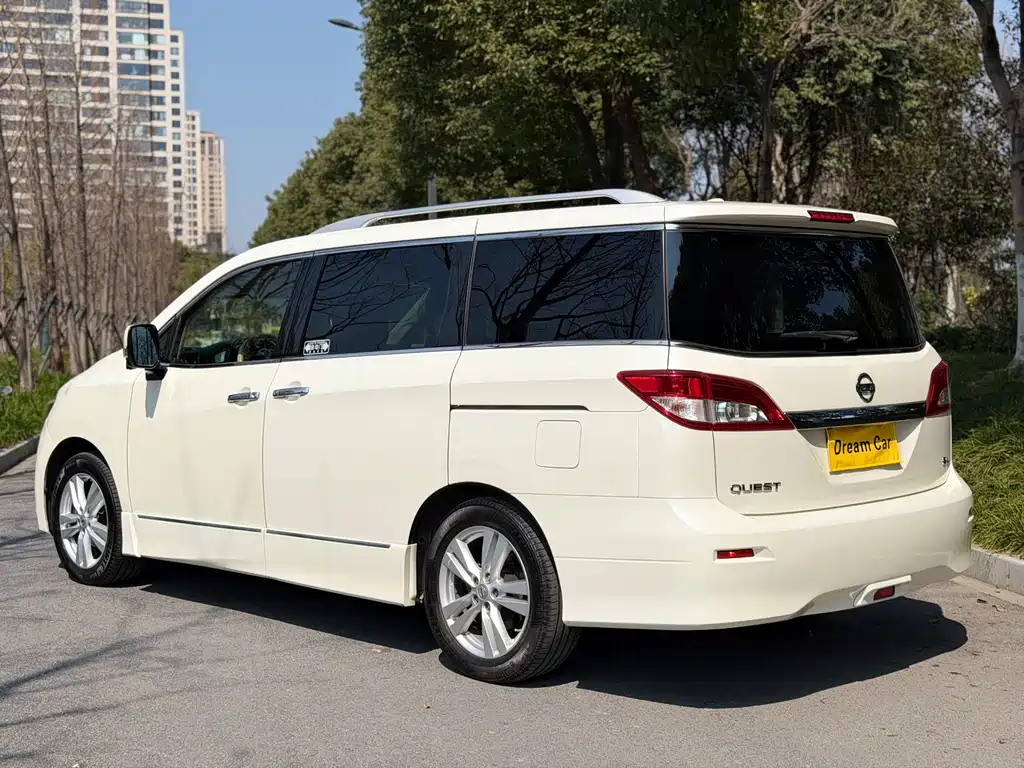 Nissan Quest 2015 3.5L SL