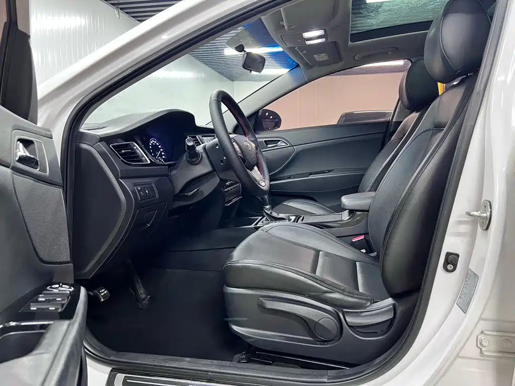 Hyundai Mistra — миниатюра 4
