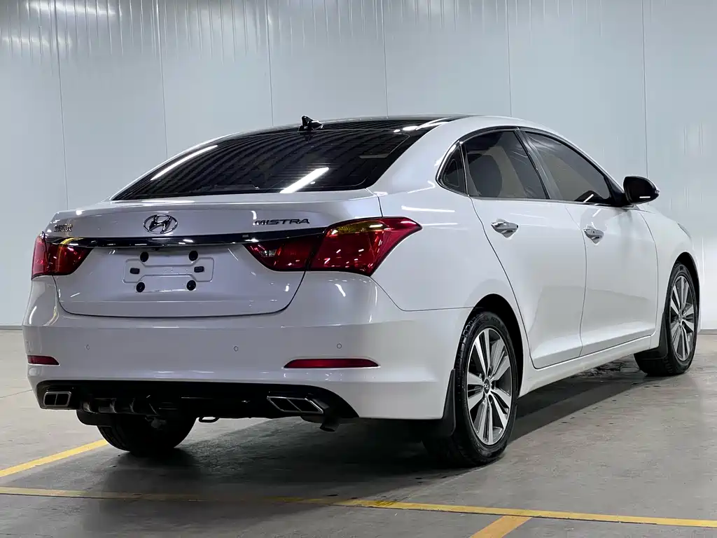 Hyundai Mistra — миниатюра 8