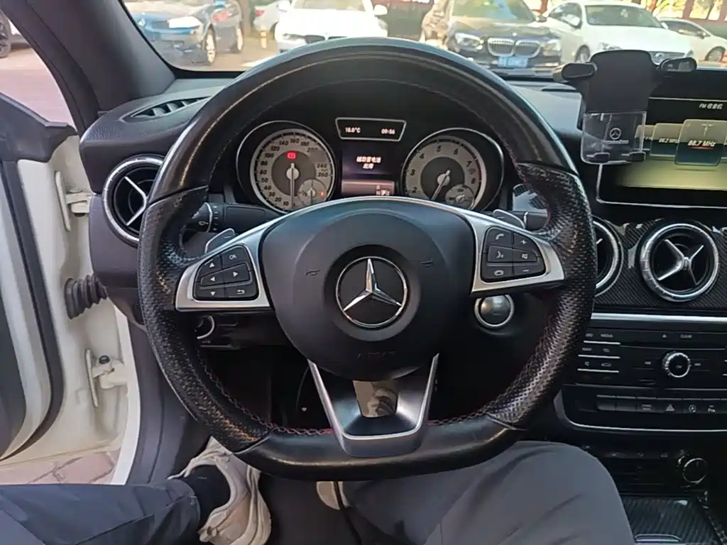 Mercedes-Benz CLA (Import) — миниатюра 11