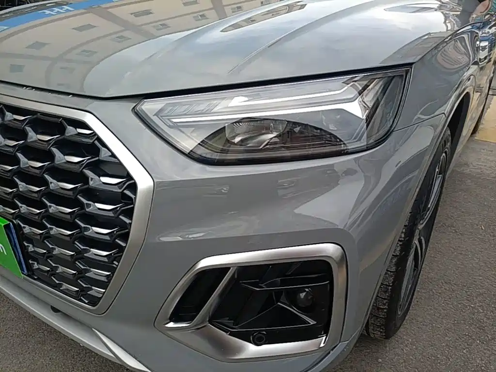 Audi Q5L Sportback — миниатюра 24