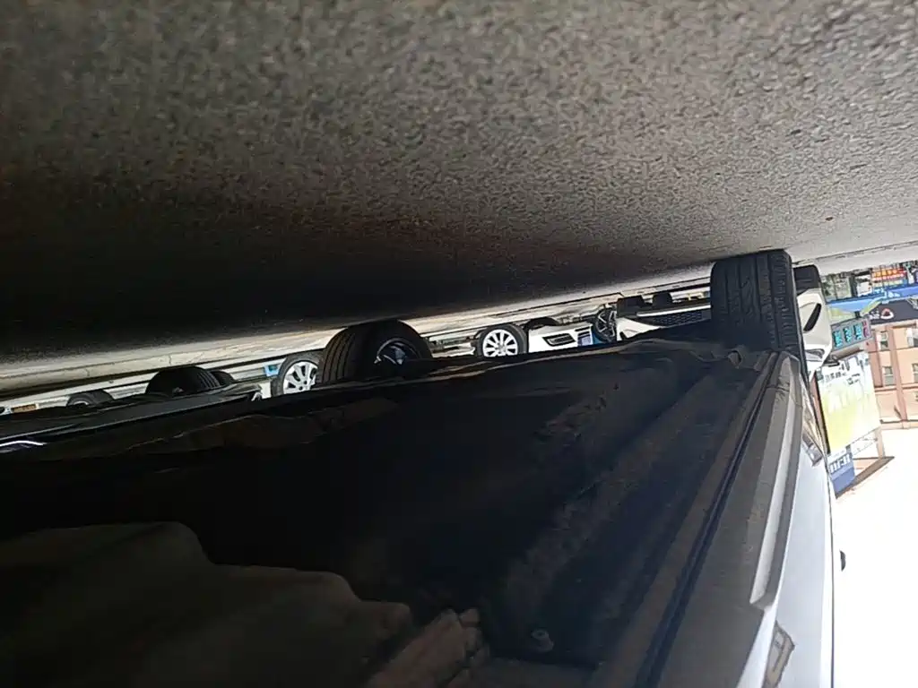 Audi Q5L Sportback — миниатюра 21