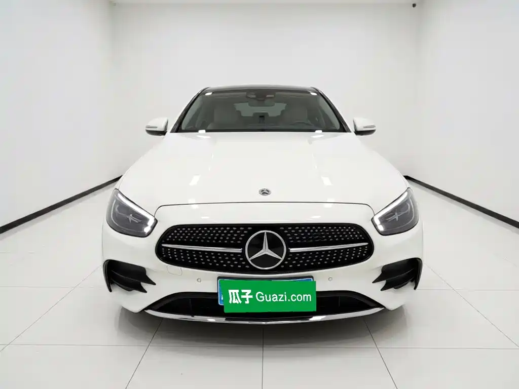 Mercedes-Benz E-Class — миниатюра 2