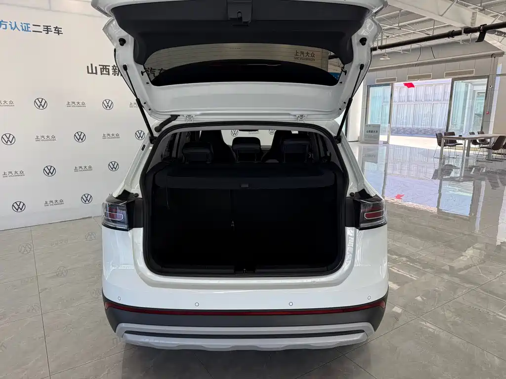Volkswagen Tharu — миниатюра 6
