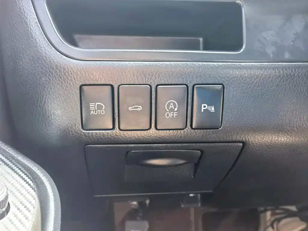 Toyota Highlander — миниатюра 25