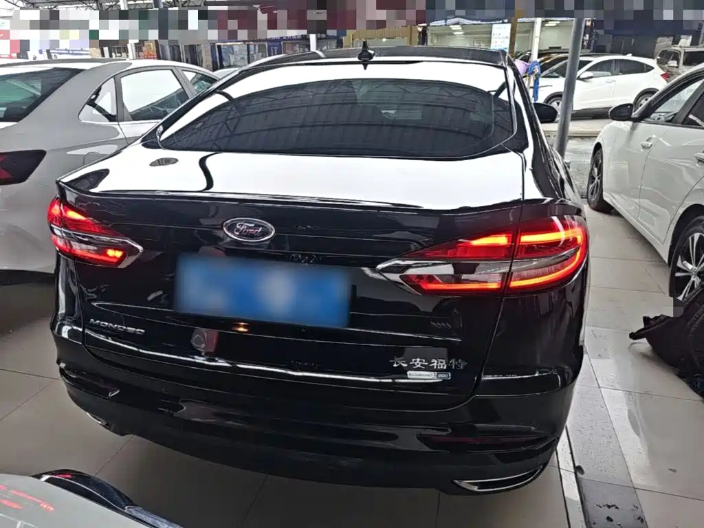 Ford Mondeo — миниатюра 6