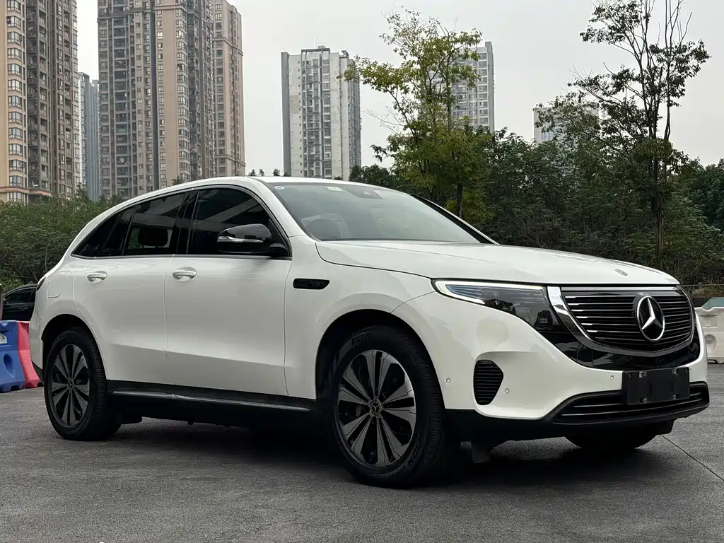 Mercedes-Benz EQC — миниатюра 3
