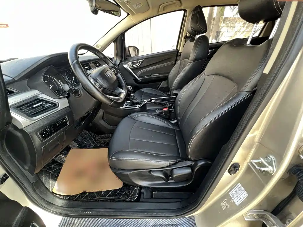 Geely Vision X3 — миниатюра 9
