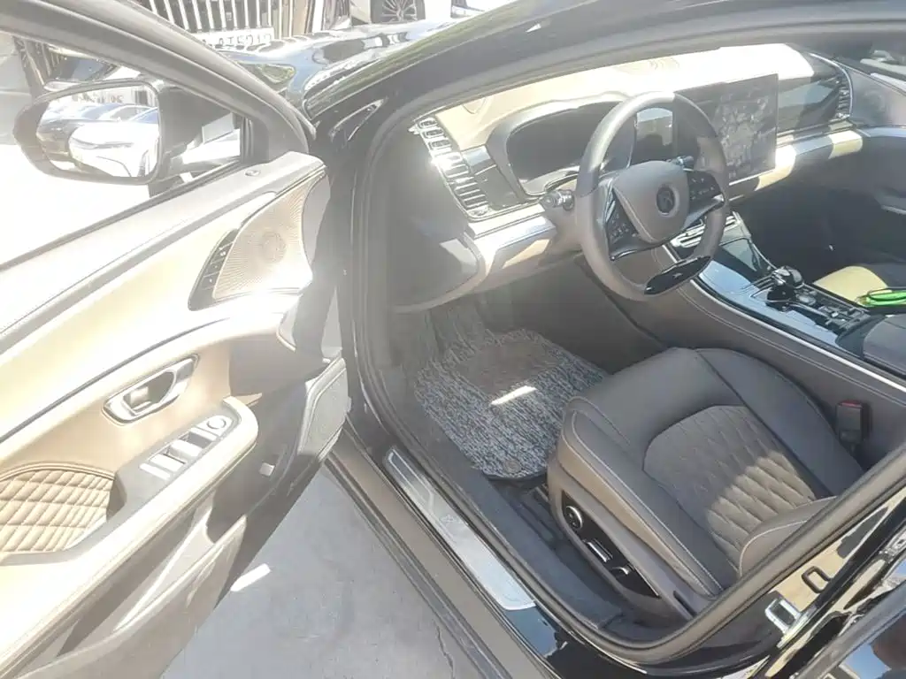 BYD Han — миниатюра 16