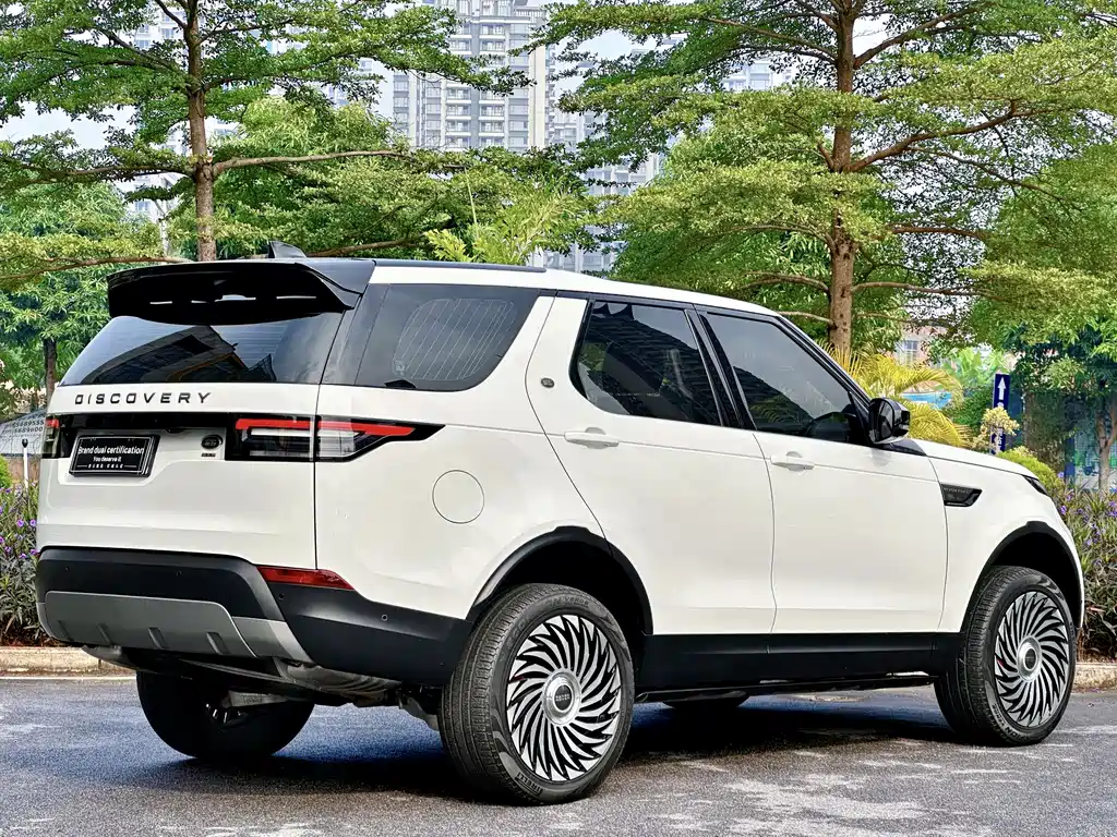 Land Rover Discovery 2019 3.0 SC V6 SE