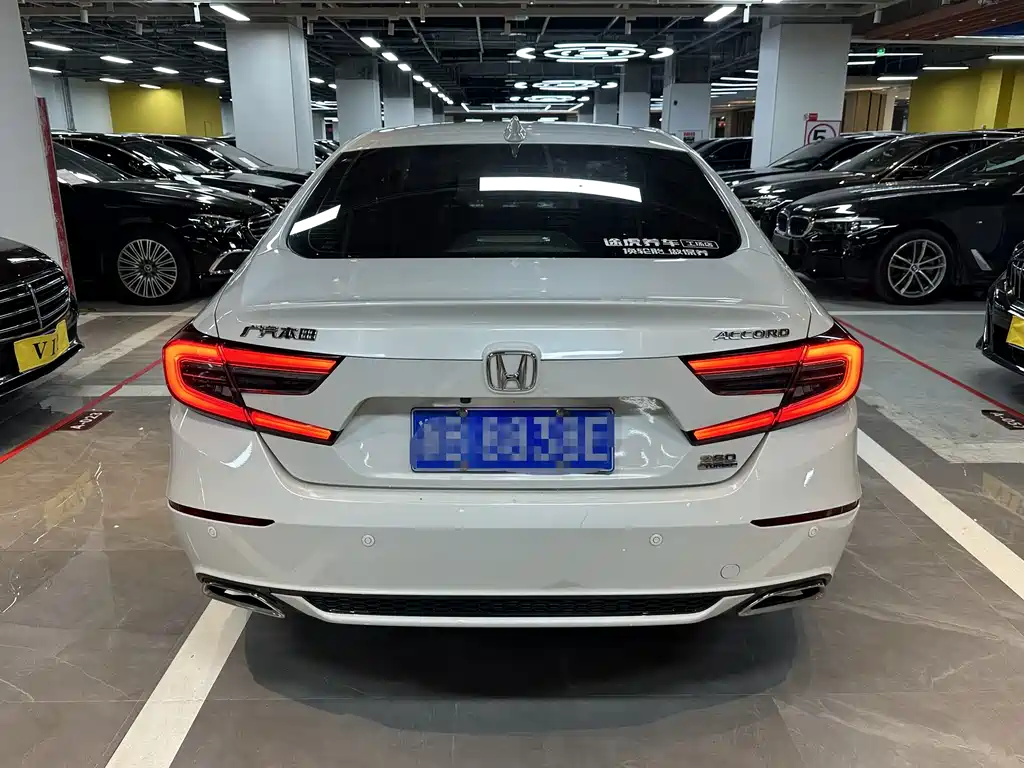 Honda Accord — миниатюра 9