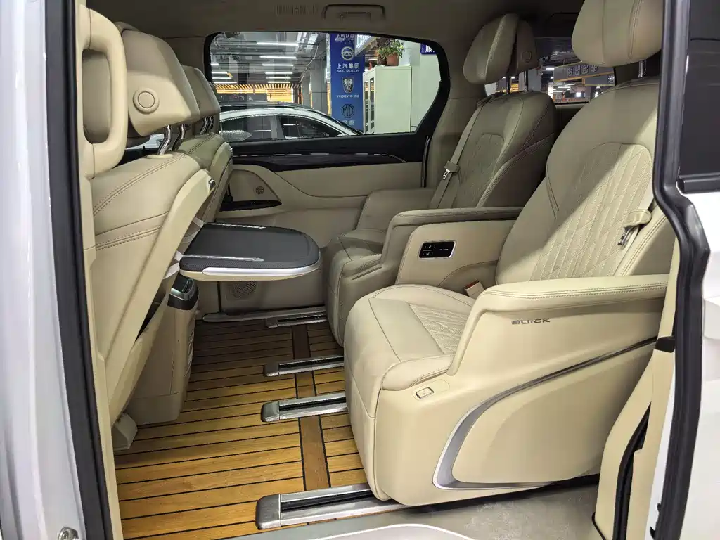Buick GL8 2022 ES 653T Luxury
