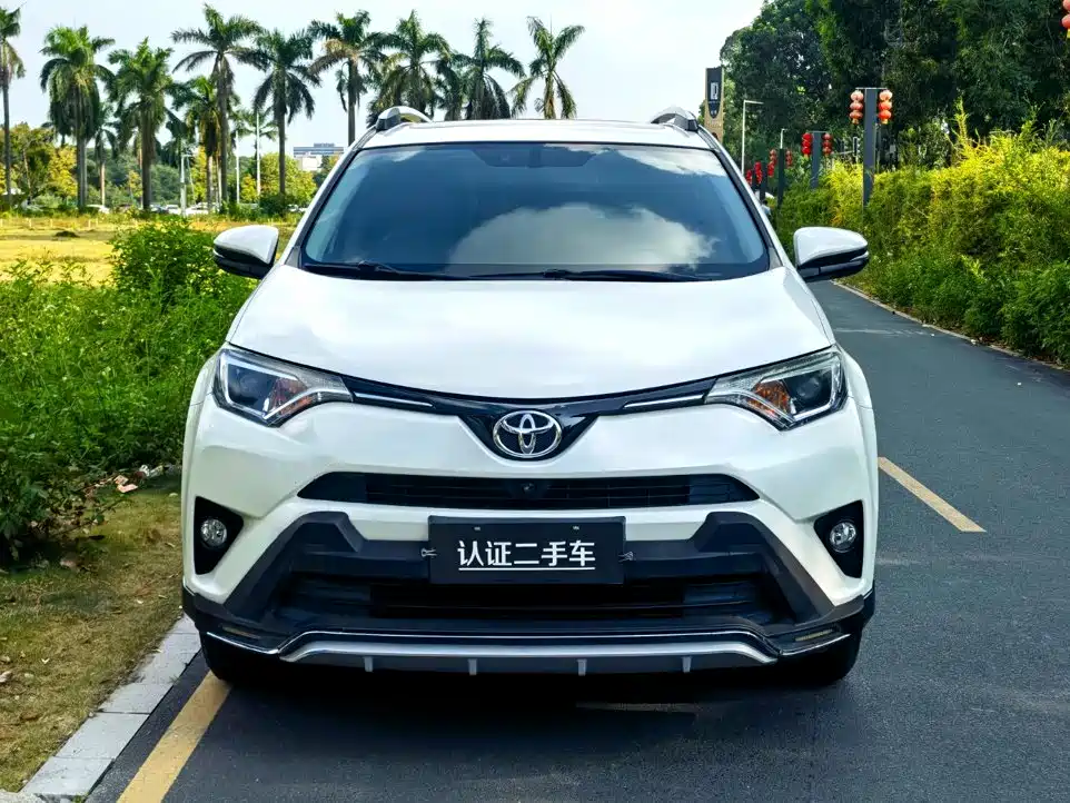Toyota RAV4 — миниатюра 2