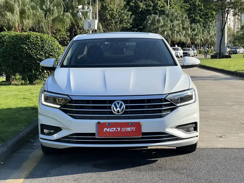 Volkswagen Sagitar — миниатюра 2