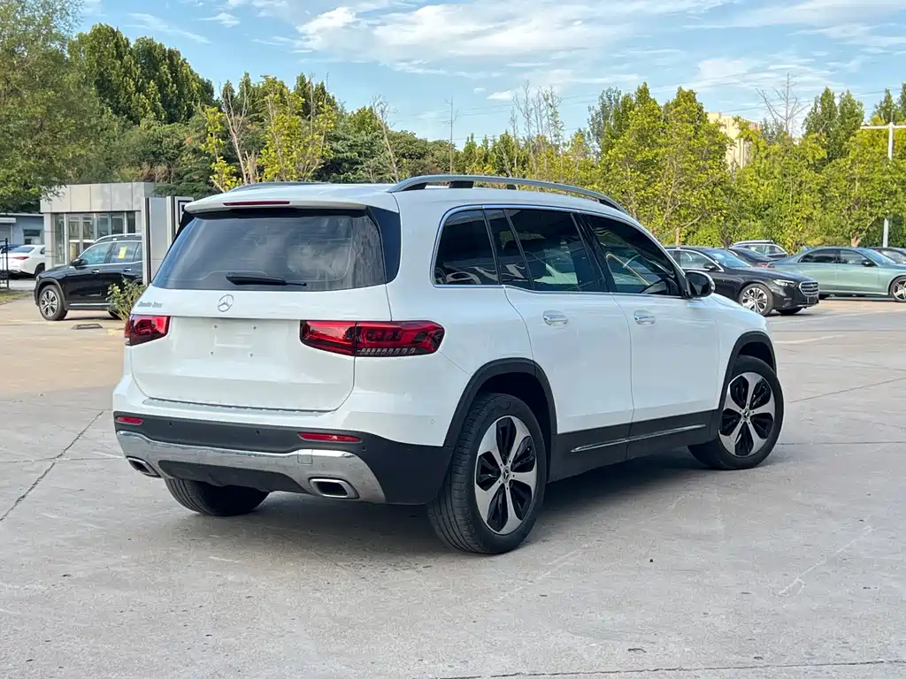 Mercedes-Benz GLB — миниатюра 5