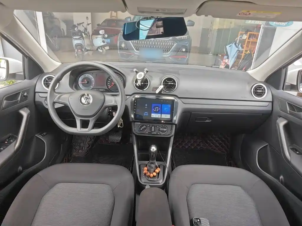 Volkswagen Jetta — миниатюра 10