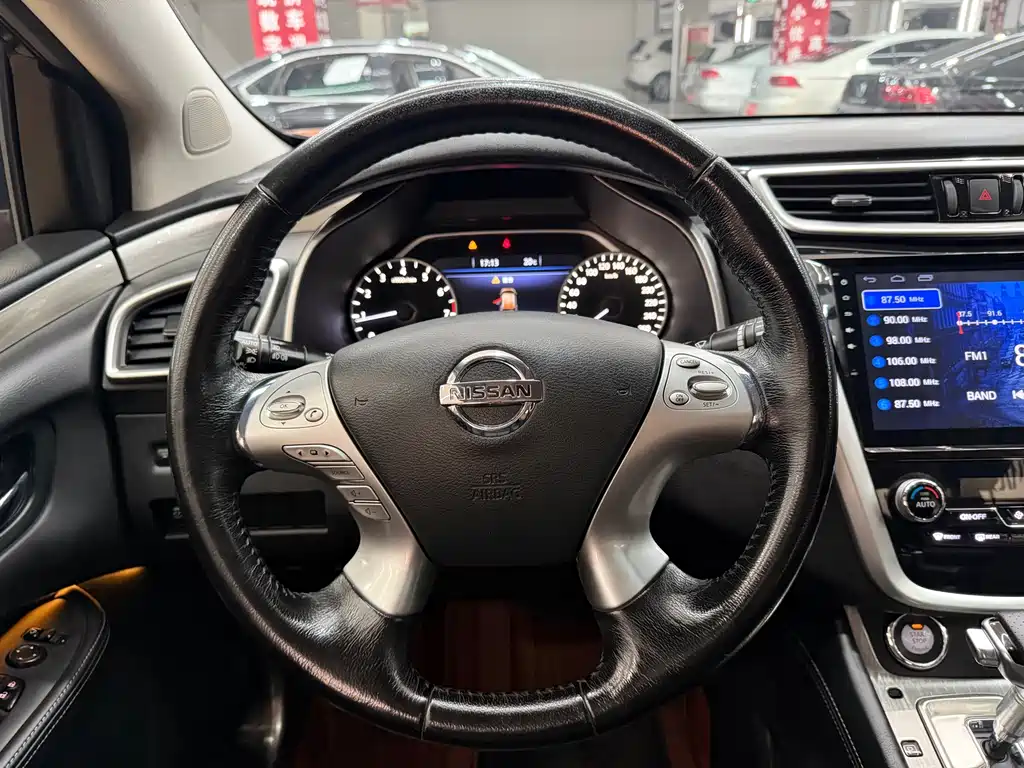 Nissan Murano — миниатюра 10
