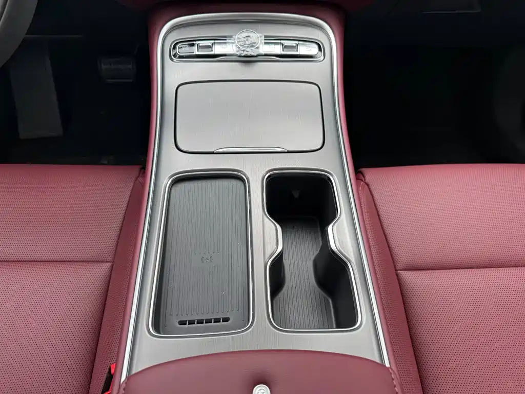 Hongqi Hongqi H5 — миниатюра 7