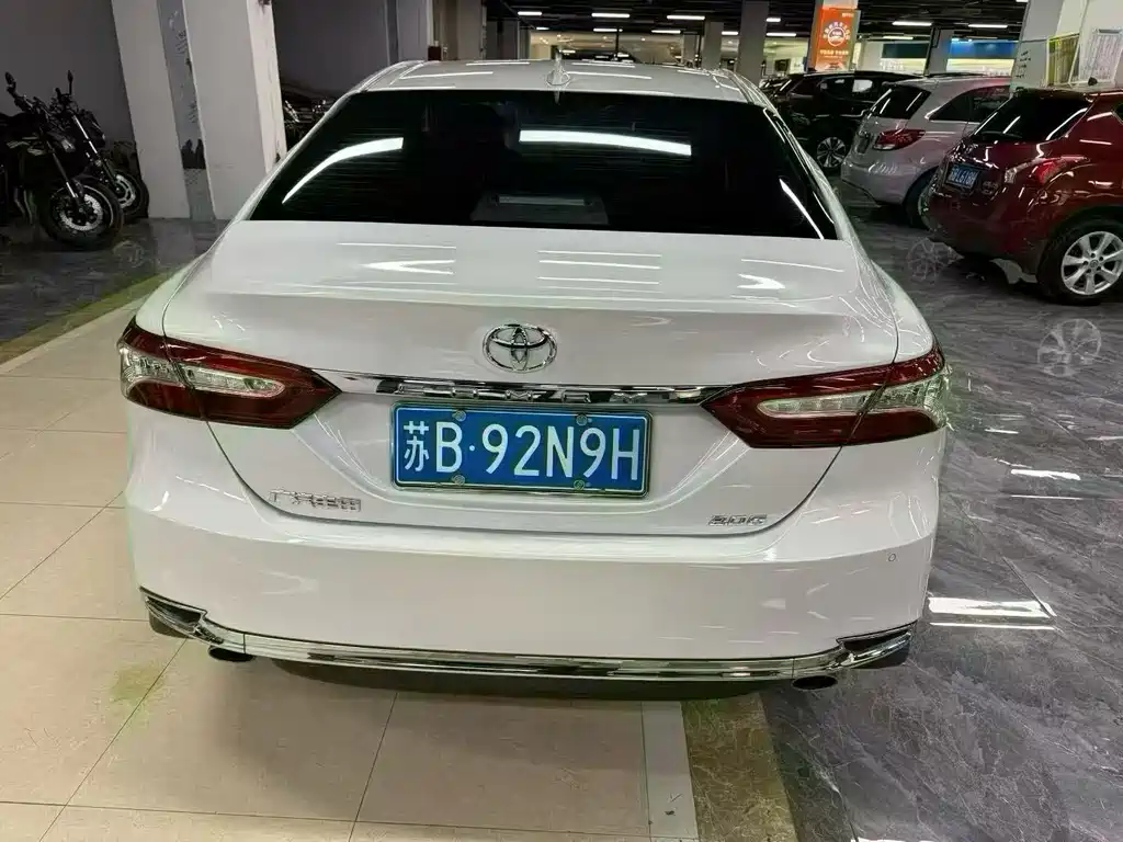 Toyota Camry — миниатюра 5