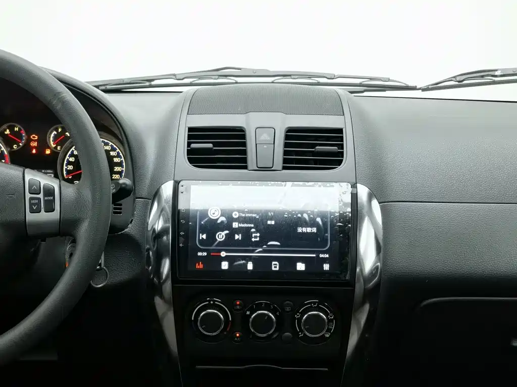 Suzuki SX4 — миниатюра 12