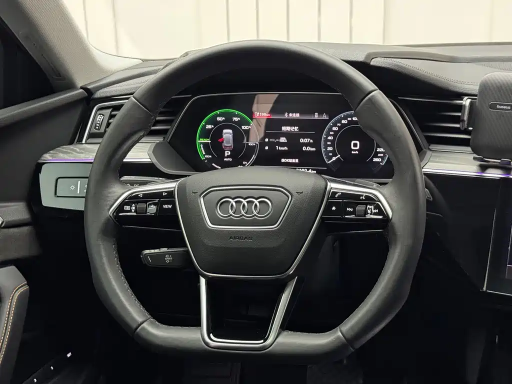 Audi e-tron — миниатюра 11