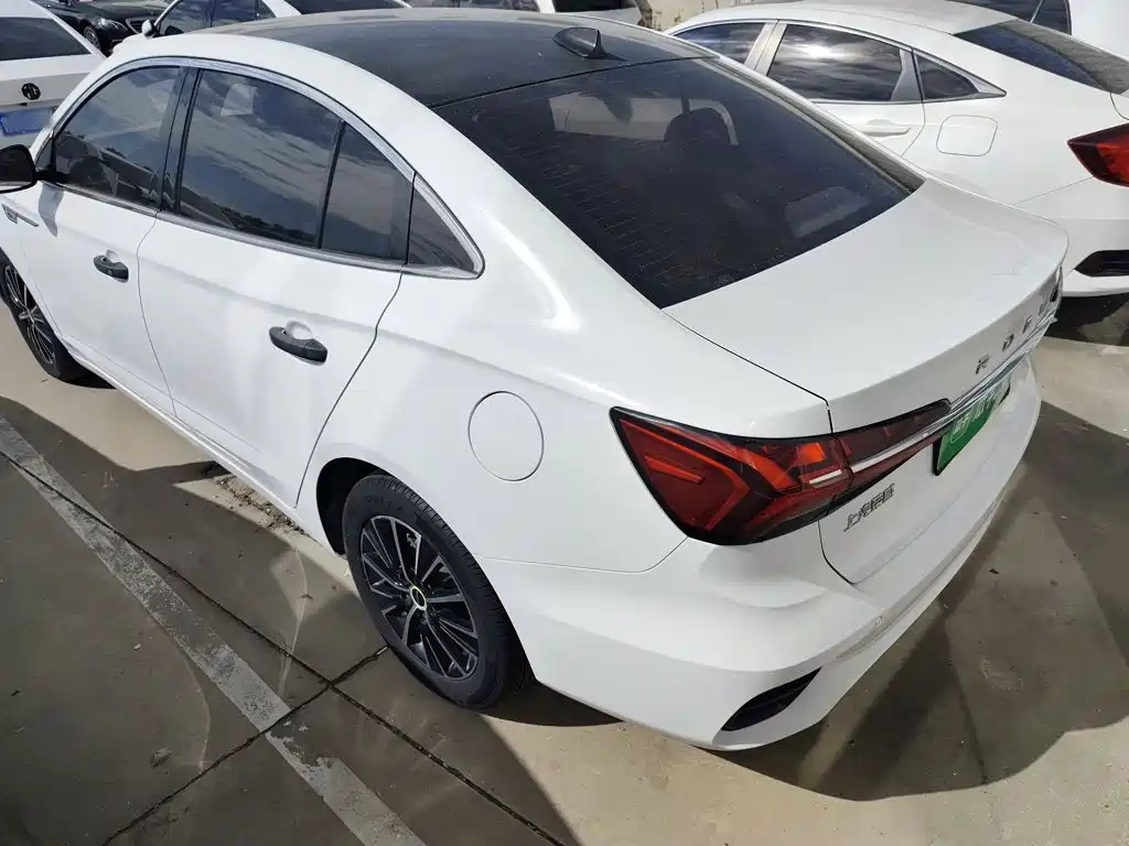 Roewe i5 — миниатюра 10