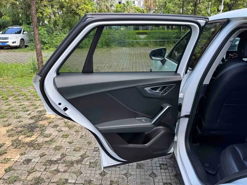 Audi Q2L — фотографии объявления, Фото 36