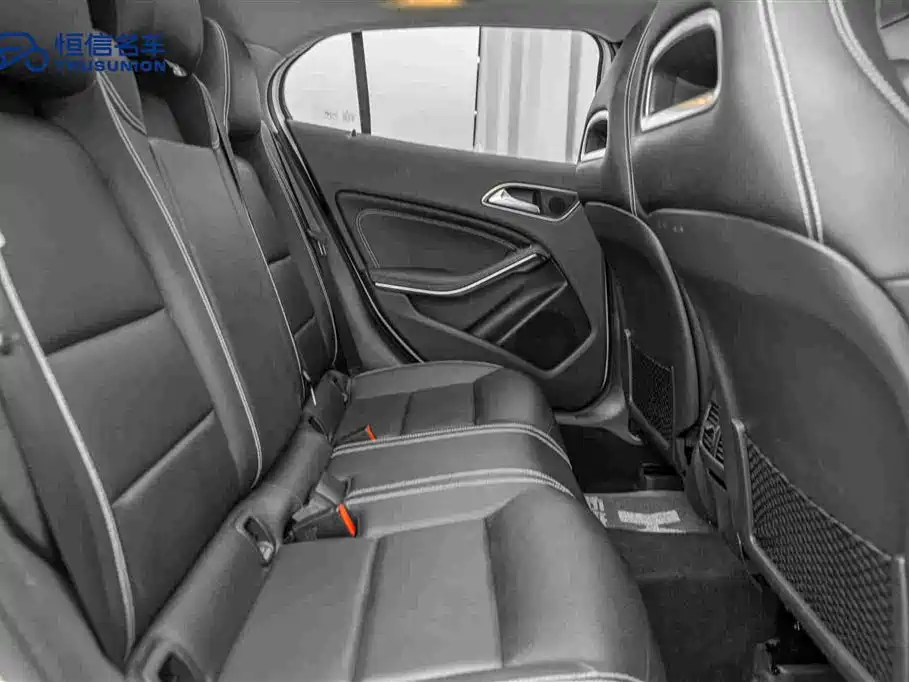 Mercedes-Benz GLA — миниатюра 16