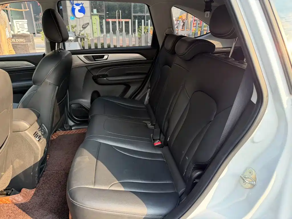 Haval M6 - фото 12