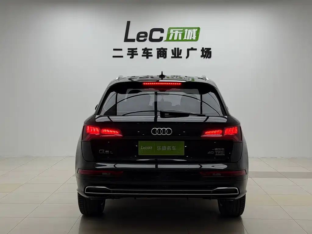 Audi Q5L 2018 40 TFSI Fashion V