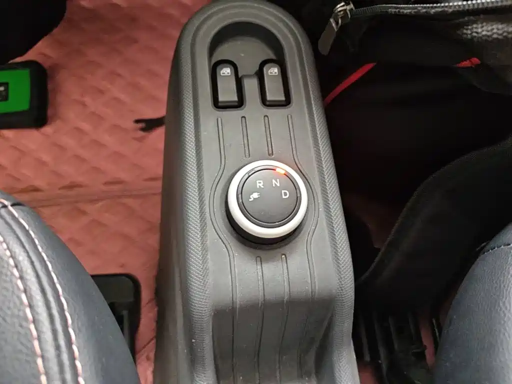 Wuling MINIEV — миниатюра 14