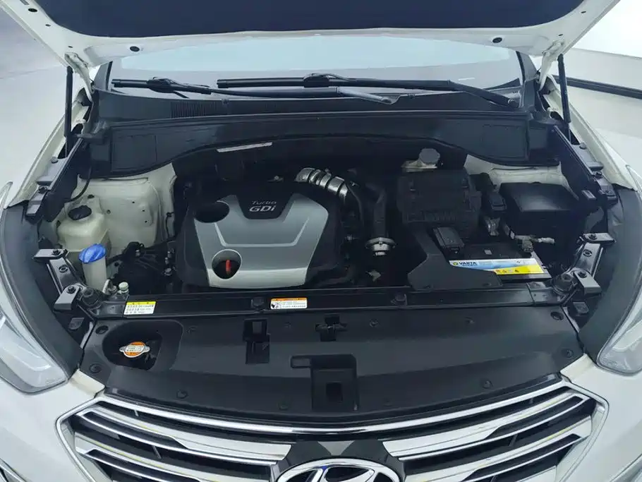 Hyundai Santa Fe — миниатюра 10