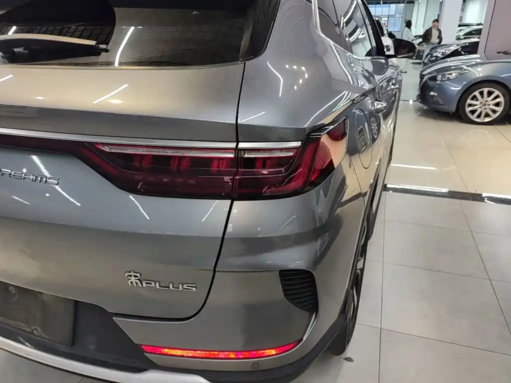 BYD Song Plus DM-i 2021 — фото 7