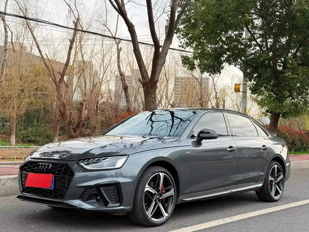 Audi A4L 2024 40 TFSI Luxury