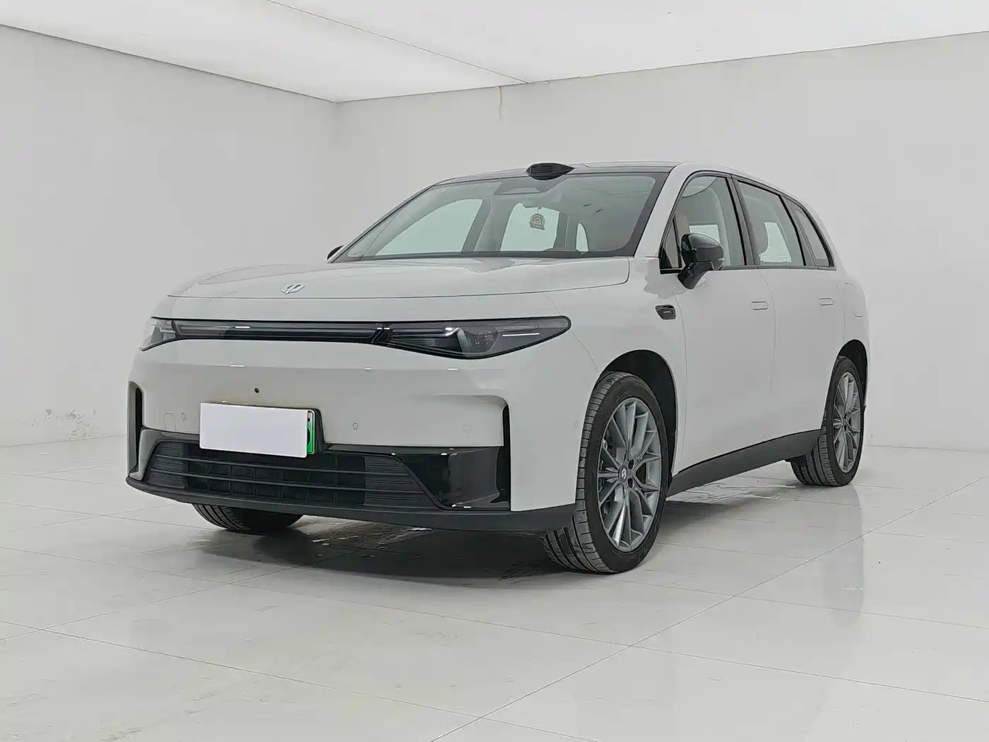 Leapmotor C10