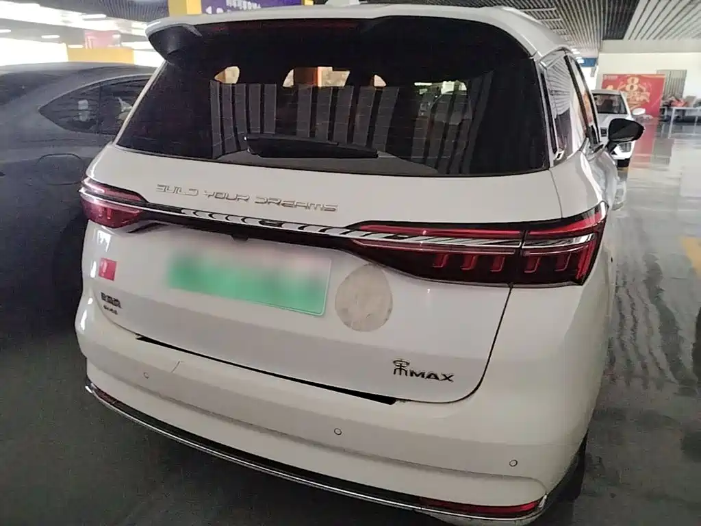 BYD MAX New Energy — миниатюра 6