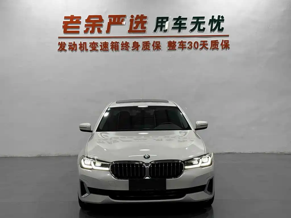 BMW 5 Series — миниатюра 3