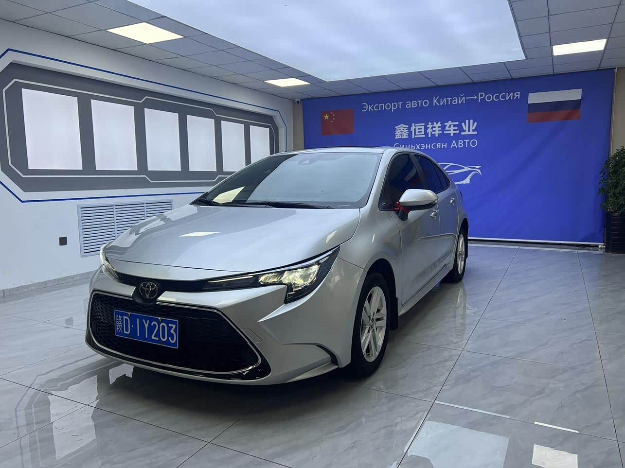 Toyota Levin 1.2 л 2023 г. Серебристо-серый, пробег 44000 км