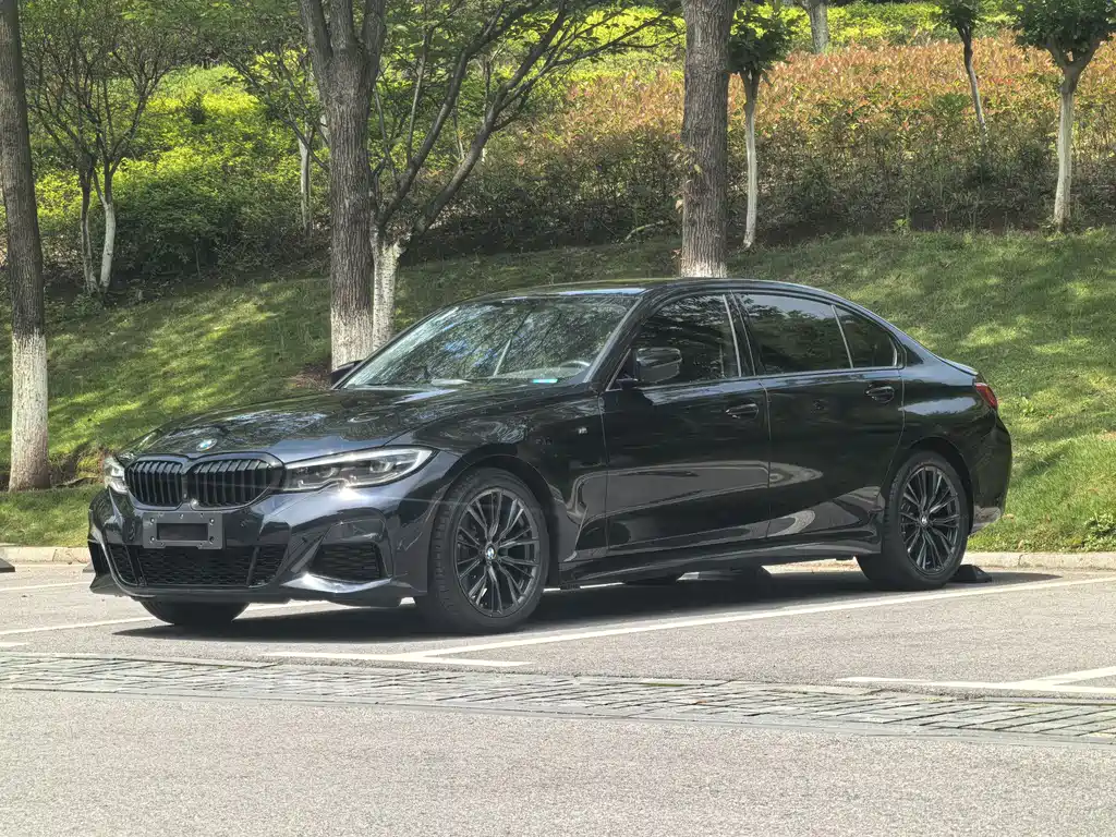 BMW 3 Series 2021