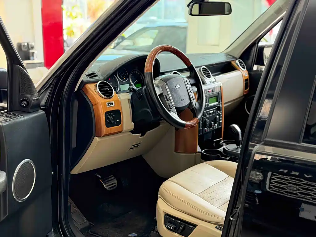 Land Rover Discovery 2010 4.0 V6 HSE
